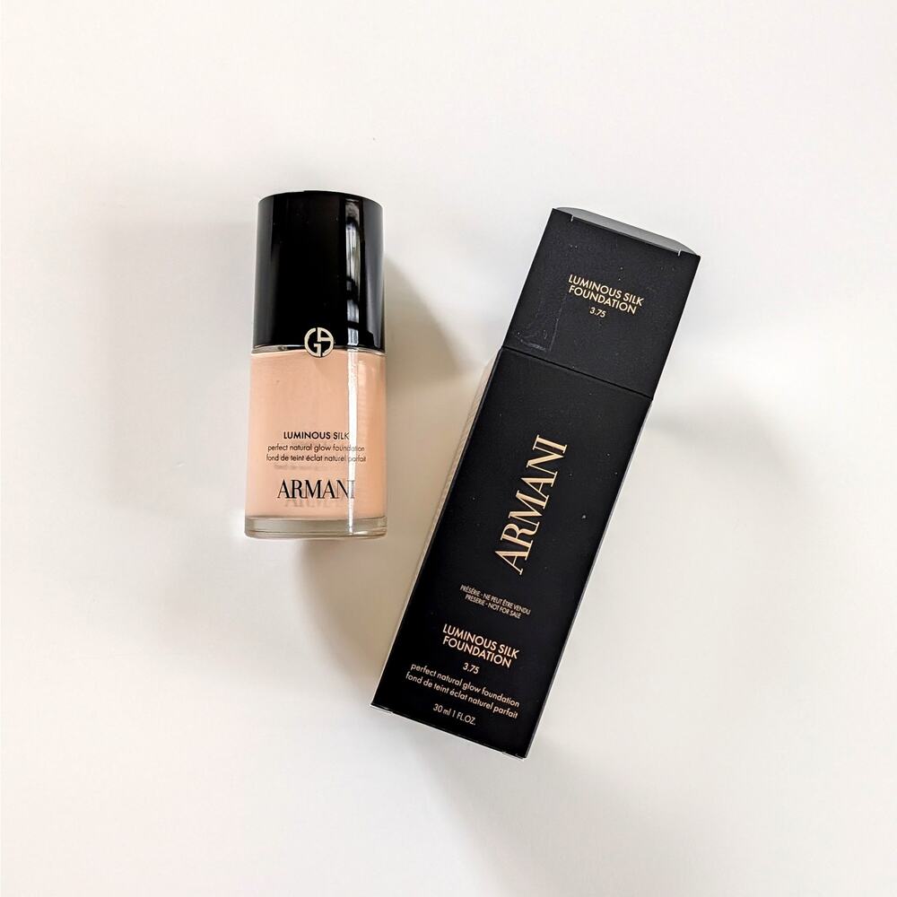 Armani Luminous Silk Foundation 3.75 1 oz (full size)